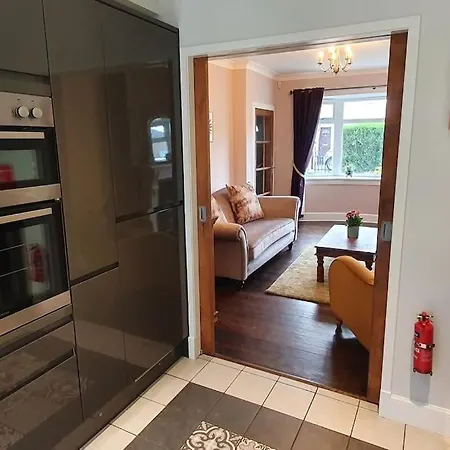 2 Bed House Free Parking Near Murrayfield Stadium Tatil Evi *