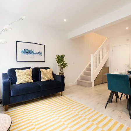 Argyl - Old Town Mews With Parking Edinburgh