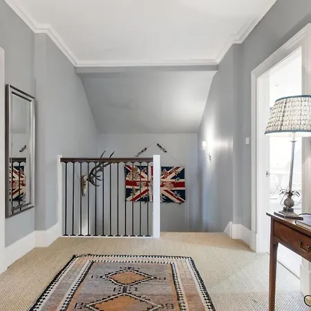 Super - Georgian Double Upper Flat With Castle Views In New Town