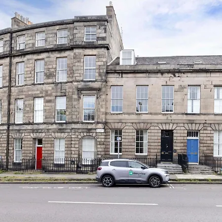 Joivy Exclusive House With Free Parking Edinburgh