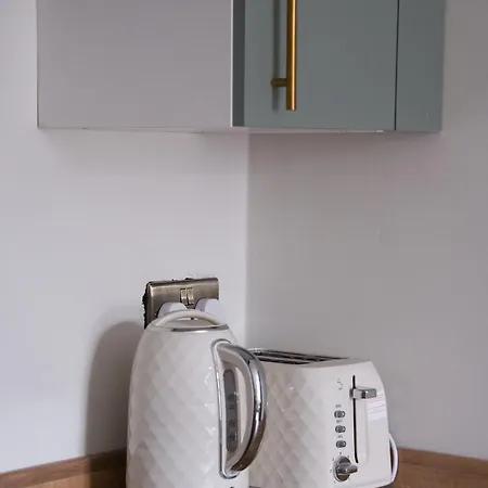 Stylish Fringe Flat Near Leith Walk Fast Wi-fi & Self Check-in Appartement