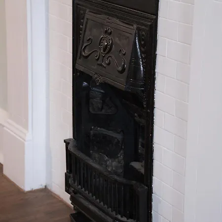 Stylish Fringe Flat Near Leith Walk Fast Wi-fi & Self Check-in *