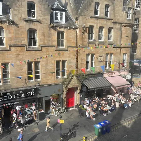 Διαμέρισμα Cockburn Street
