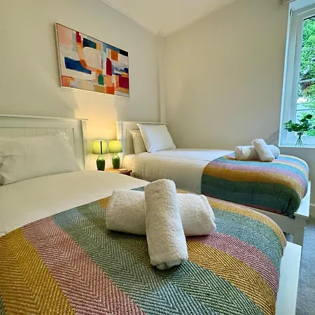 Luxury Cramond - Sleeps 10 *