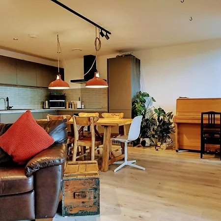Amazing Water Of Leith View In Leith Apartment *