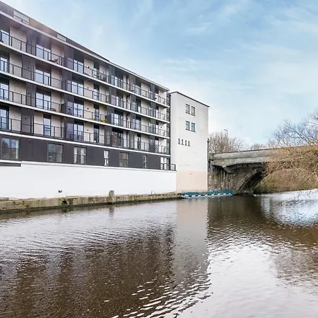 Amazing Water Of Leith View In Leith *