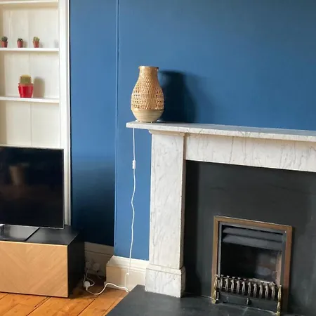 Joivy Inviting 2-bed Flat Close To City Centre Lägenhet