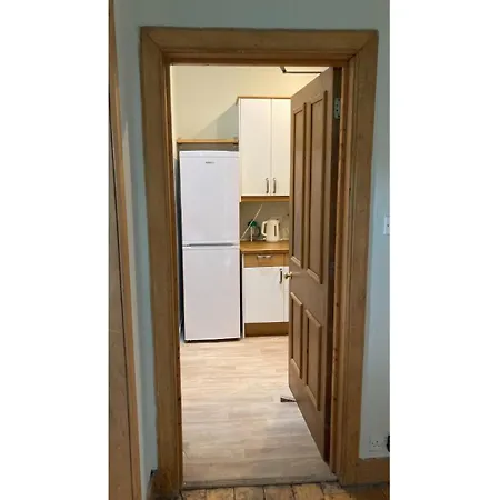 Joivy Inviting 2-bed Flat Close To City Centre *