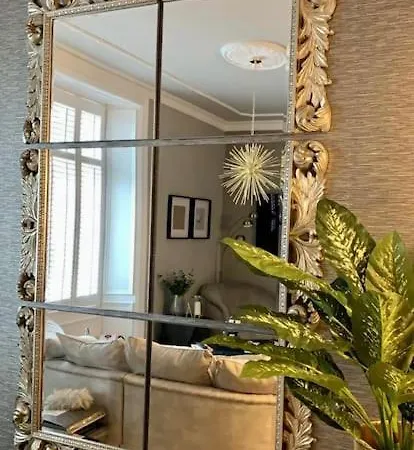 A Luxurious Wee Retreat On The Royal Mile Old Town Appartamento *