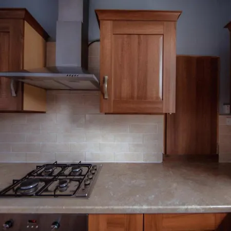 Comfortable And Spacious Retreat By The Meadows! Apartamento *