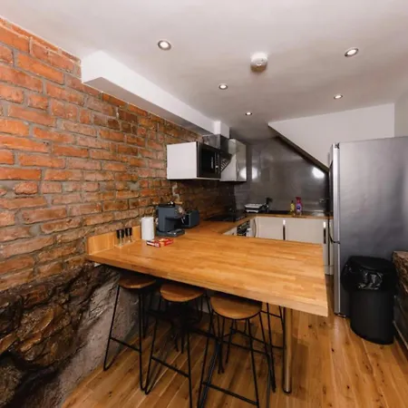 Superb Luxury By Canal - Central Edinburgh