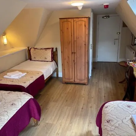 Szálloda Cumberland 3*