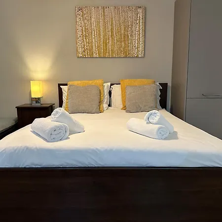 The Bristo Square * Édimbourg