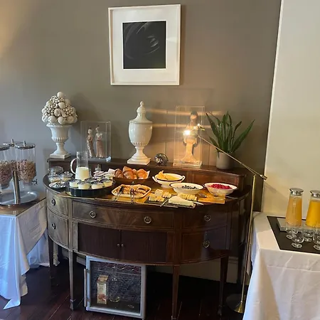 Six Brunton Place 5* Edinburg