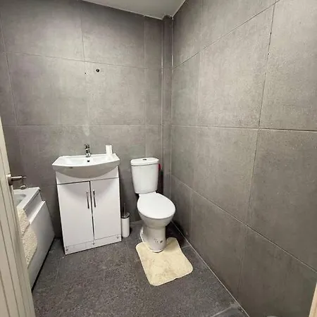 Modern 1 Bedroom - 5 Min Walk From Princess Street Eb1 公寓