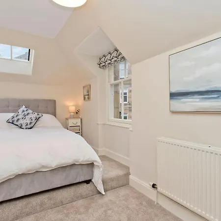 아파트 Stylish Murrayfield Sanctuary *