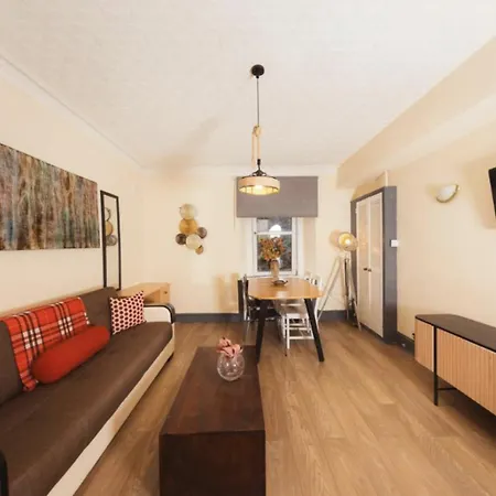 Apartment Warm & Welcoming City Centre Apt - Meadows 4!