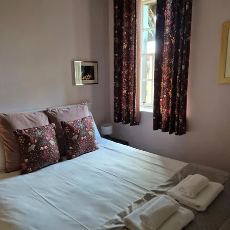 Dean Village * אדינבורו