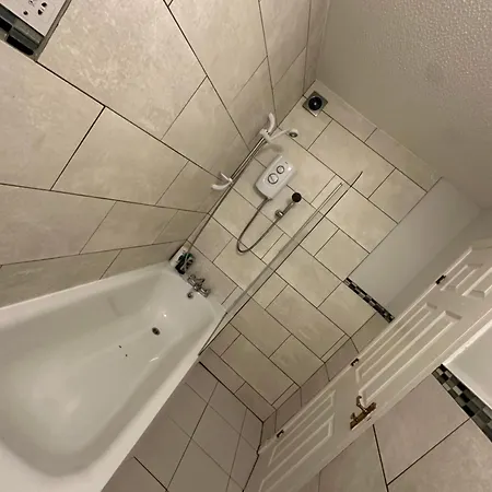 Flat On Duff * إدنبرة