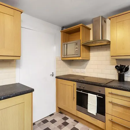 Apartmán Stylish 3bed House Near Airport Edinburgh