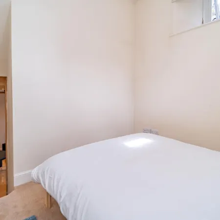 Apartment Church EDI