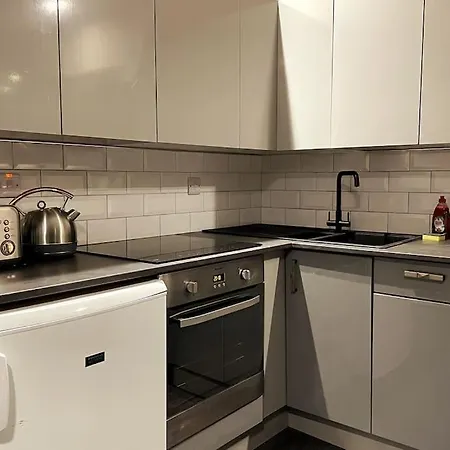 Apartment Modern 1 Bed Leith Tram Station Edinburgh
