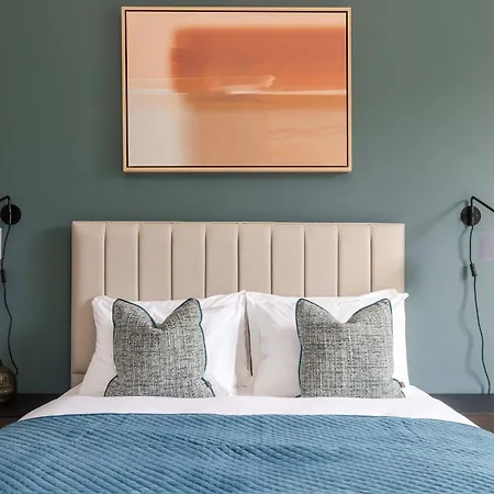 Apartment Dragon Luxury Serviced At Albyn Place