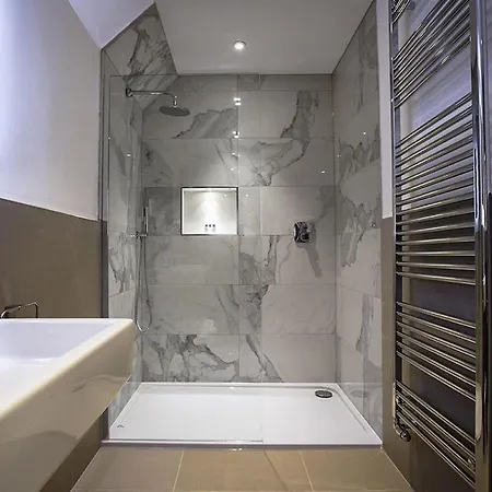 The Lane 4* אדינבורו