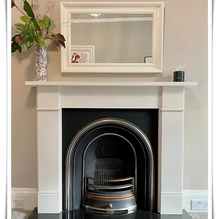 Beautifully Decorated 2bed Apt- Gem In Center Apartment *