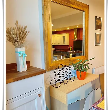 Beautifully Decorated 2bed Apt- Gem In Center Daire *