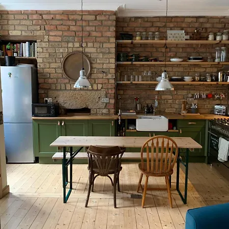 Apartment Charmingly Rustic 2bd Flat With Garden Edinburgh