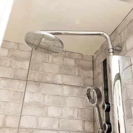 Joivy Beautiful Apartment, Private Garden, Calton Hill