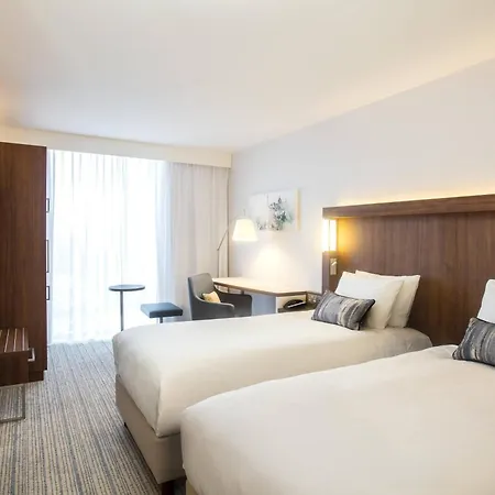 Hotel Courtyard By Marriott West 4*