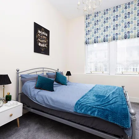Stylish 2-bedroom Old Town Next To Royal Mile 아파트 *