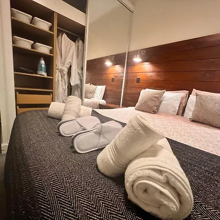 Haymarket Modern Flat For 2 Guests * Edimburgo