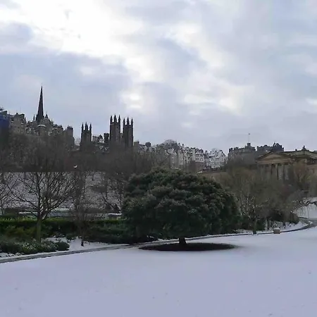 شقة Modern 2 Bedroom In Centre إدنبرة