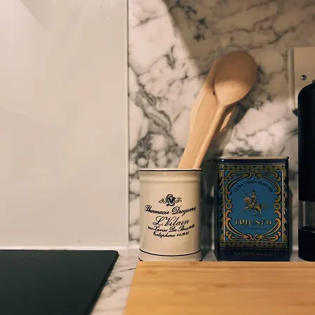 Designer Flat By Castle אדינבורו