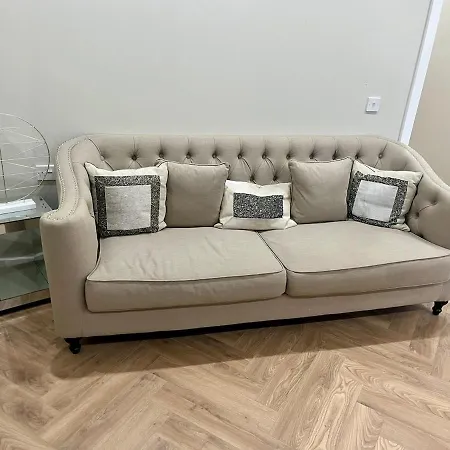 Luxury Spacious 4 Dbl Br House With Free Parking