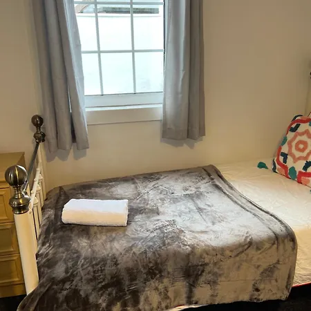Apartment Gogarstone