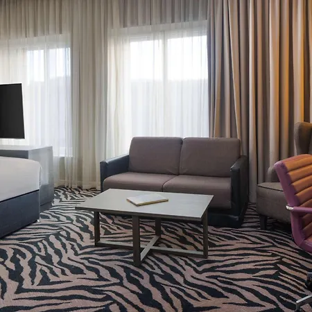 Hotel Doubletree By Hilton Centre 4*