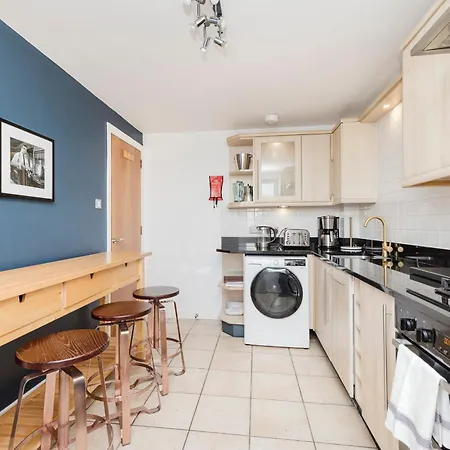 Appartement Joivy Stylish 3 Bed, 3 Bath Flat With Balcony In Old Town