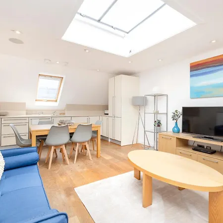 Joivy Superb 2-Br Flats In The Heart Of Edinburgh 公寓 *