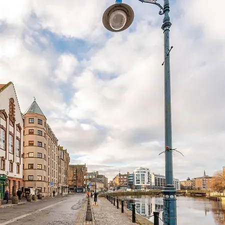 On The Shore Апартаменты *