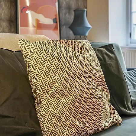 Beautiful Designer 2 Bed 2 Bath Old Town - Parking * إدنبرة