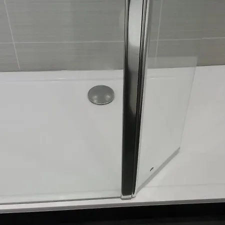 荷里路德套房公寓 爱丁堡