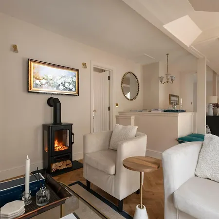 Nyaraló Luxury Mews In The Heart Of New Town Edinburgh