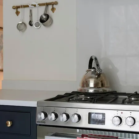 Luxury Mews In The Heart Of New Town