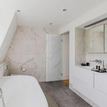 2bedroom Flatcheckprofile *