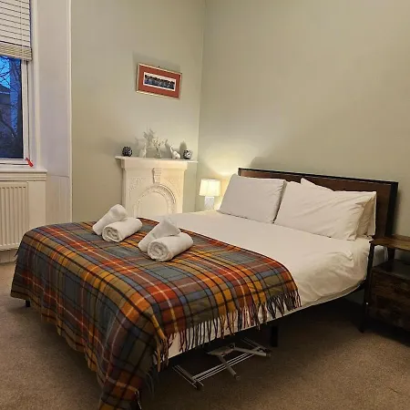 Canonmills Coorie Apartmán *