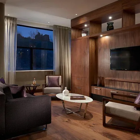 Hotell The Glasshouse, Autograph Collection 5*